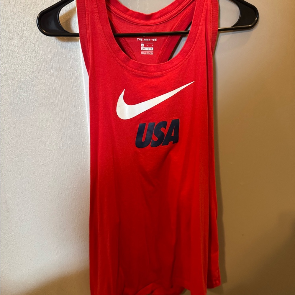 Nike Women's Red USA Graphic Tank Top